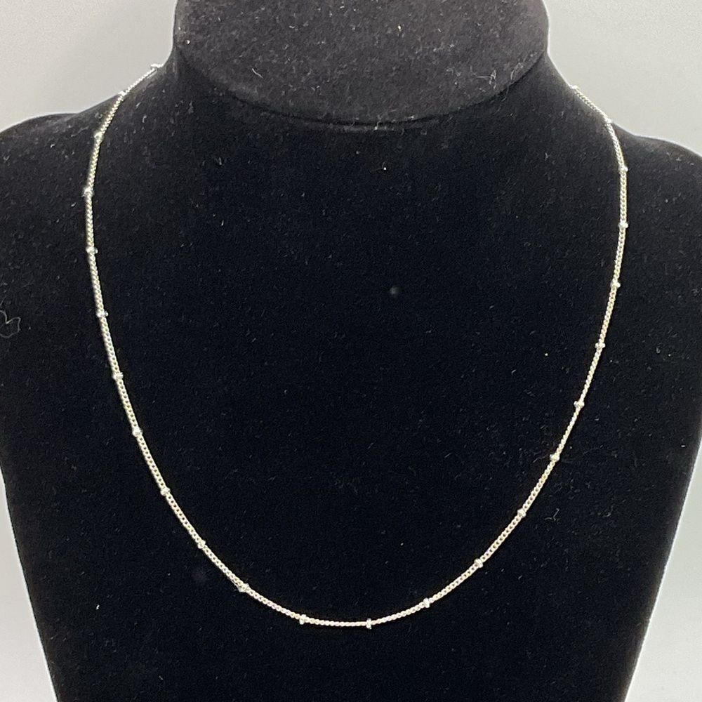 Origami Owl Silver Toned Station Necklace